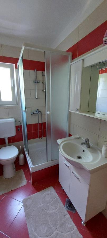 Pahljina Apartments Palit エクステリア 写真